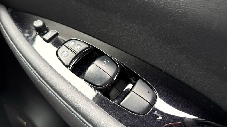 Nissan LEAF 160kW e+ Tekna 62kWh 5dr Auto Electric Hatchback